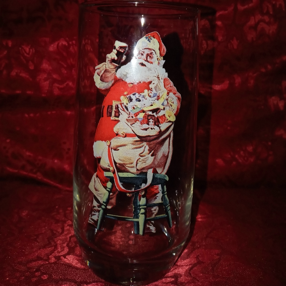 Vintage 1948 Haddon Sundblom Santa Coca Cola Glass